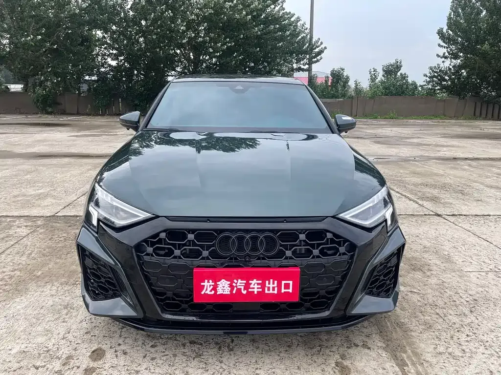 Audi A3 — фото 1