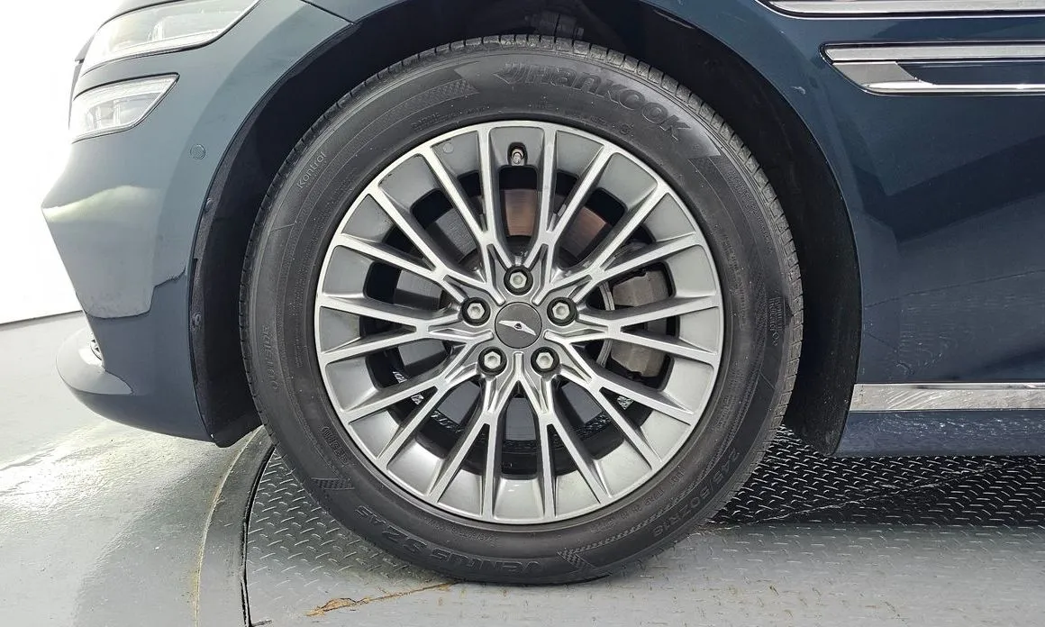 Genesis G80 — фото 10