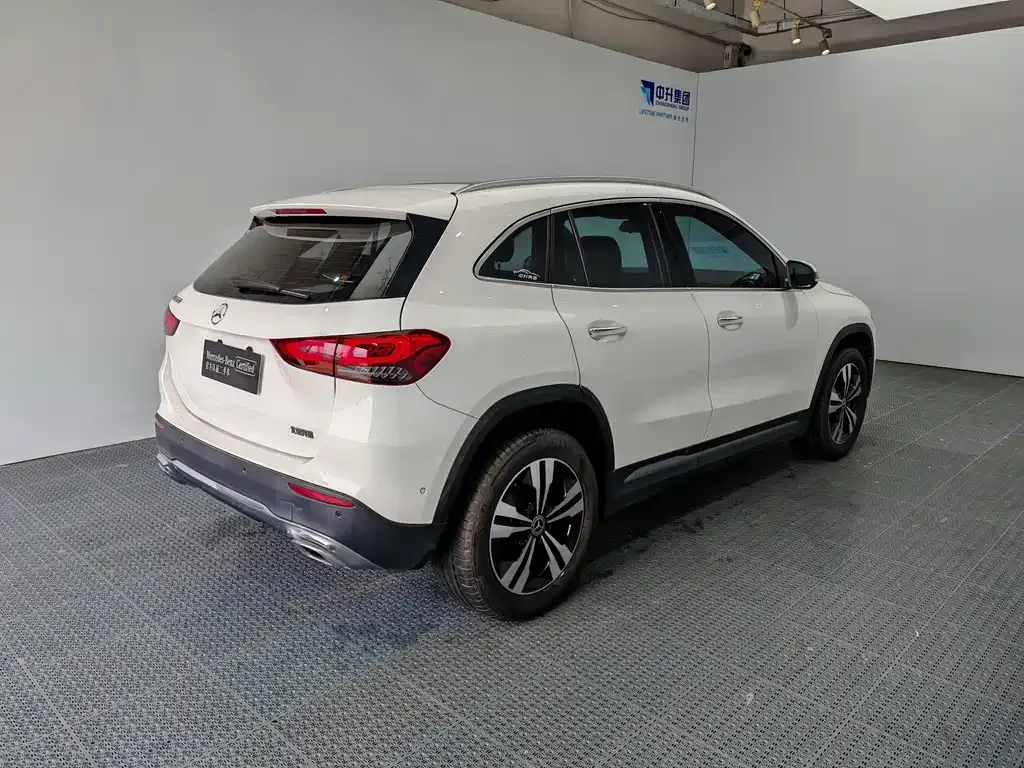Mercedes-Benz GLA — фото 7