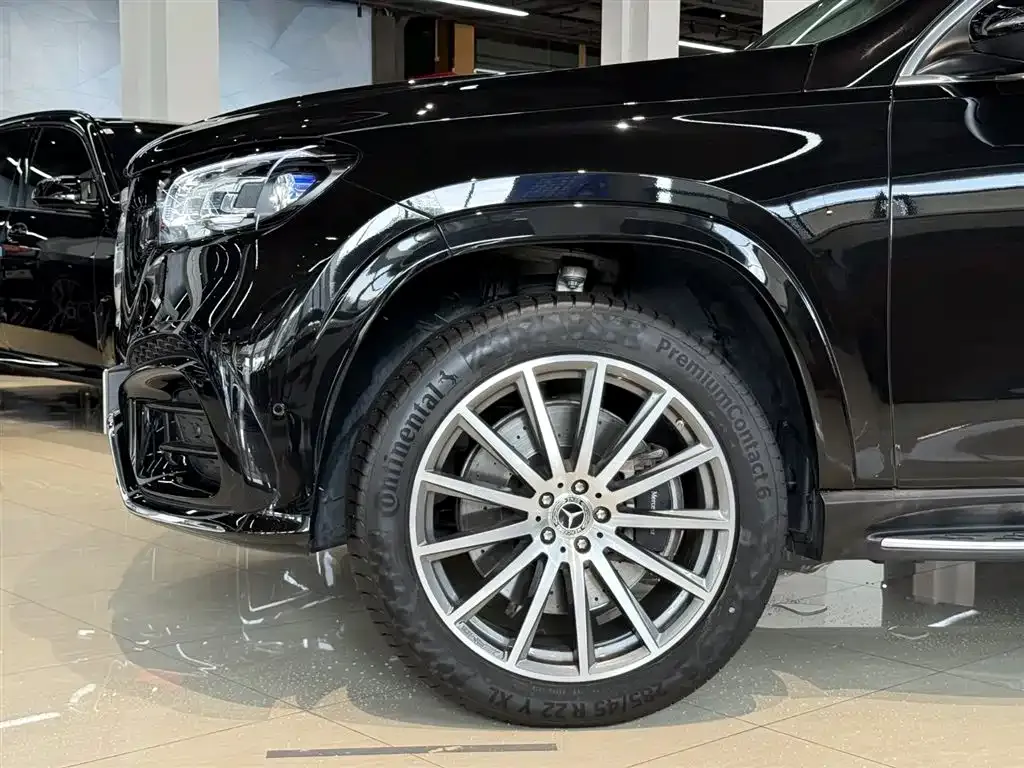 Mercedes-Benz GLS — фото 6