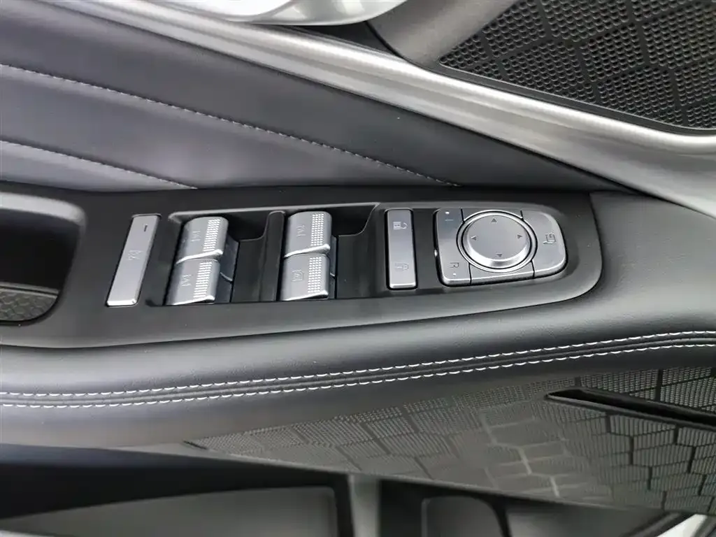 GAC Motor Trumpchi GS8 — фото 10