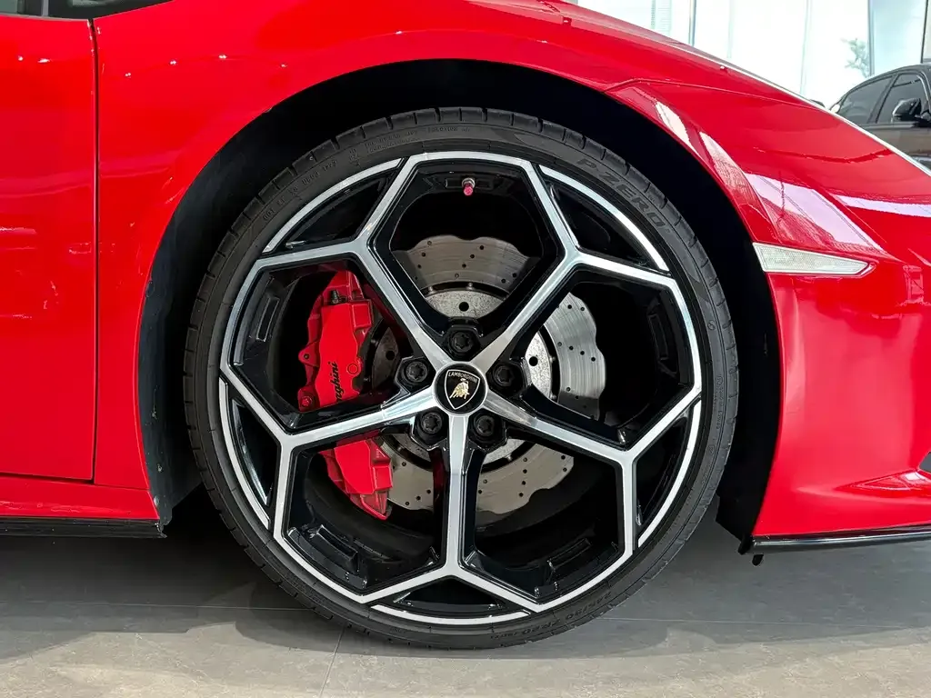 Lamborghini Huracan — фото 6