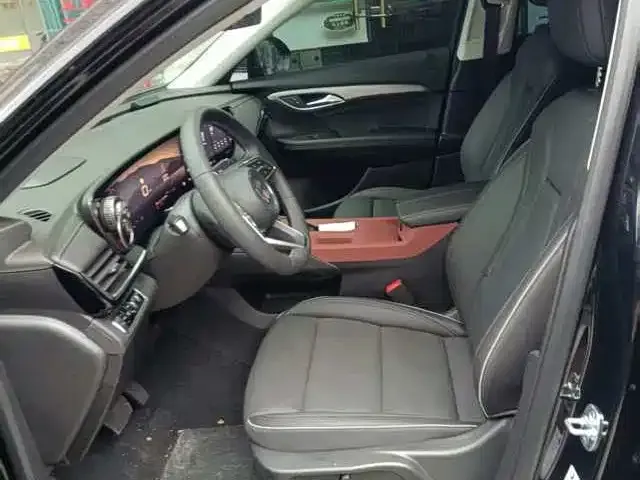 Buick Envision Plus — фото 3