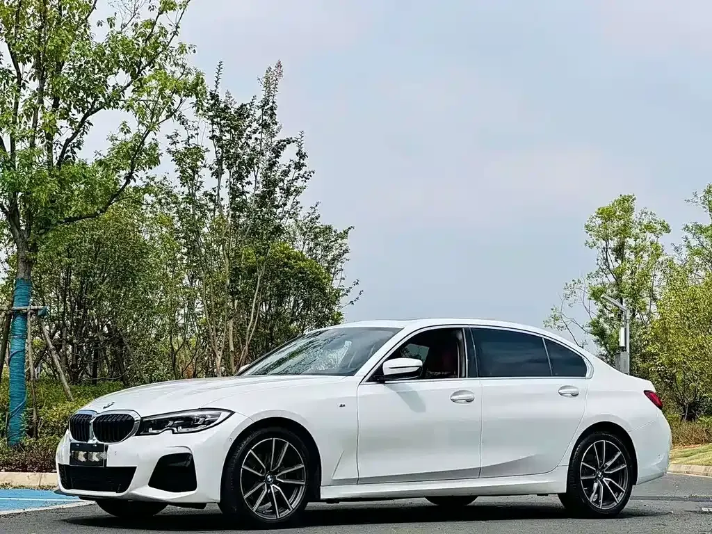 BMW 3 Series — фото 1