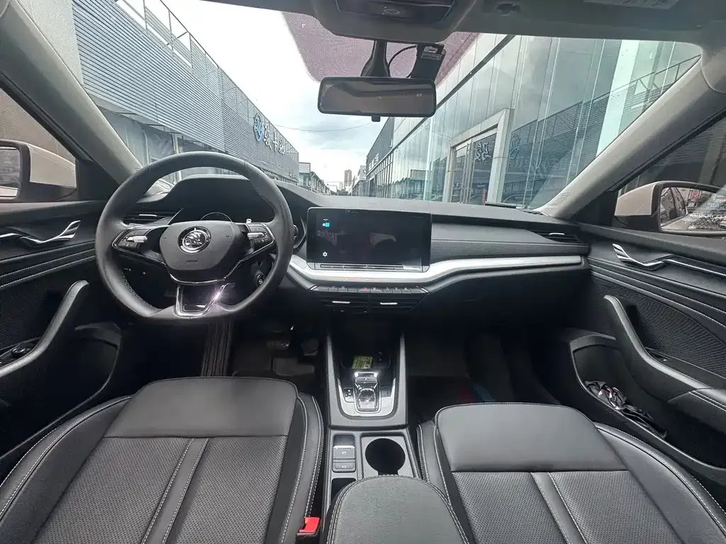 Skoda Octavia — фото 6