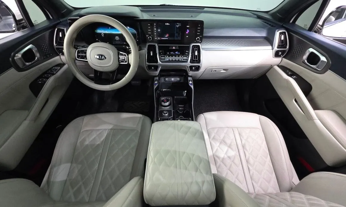 Kia Sorento — фото 10
