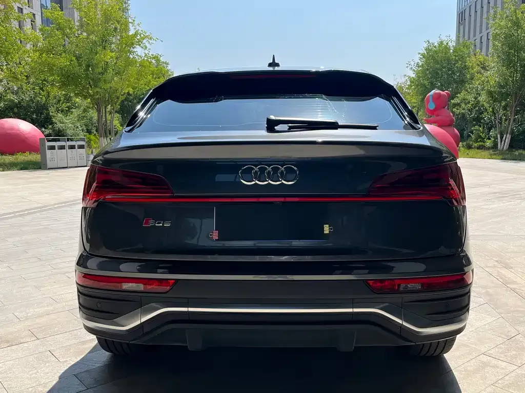 Audi Q5L Sportback — фото 2