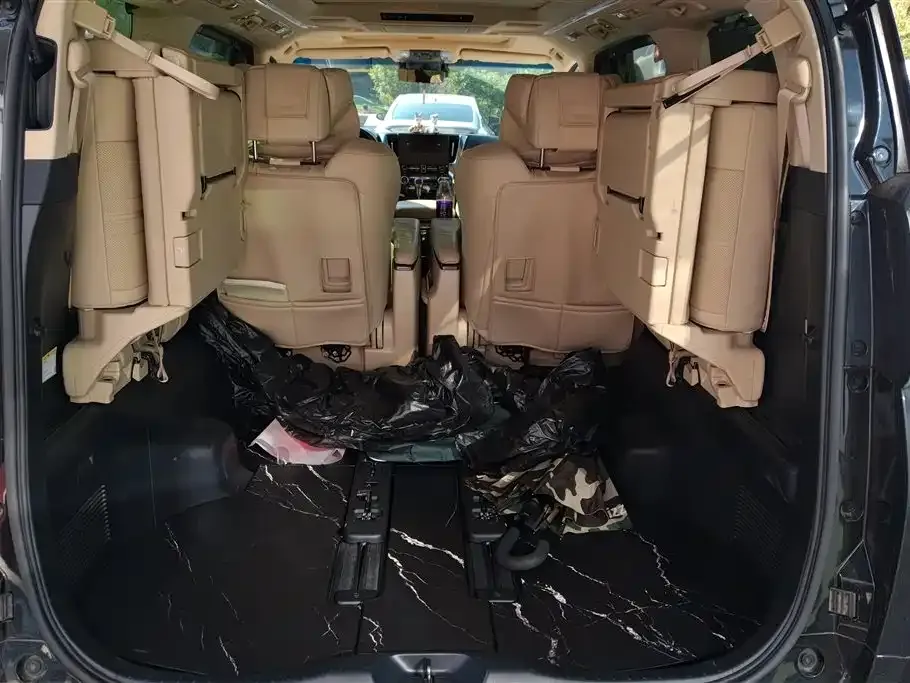 Toyota Vellfire — фото 9