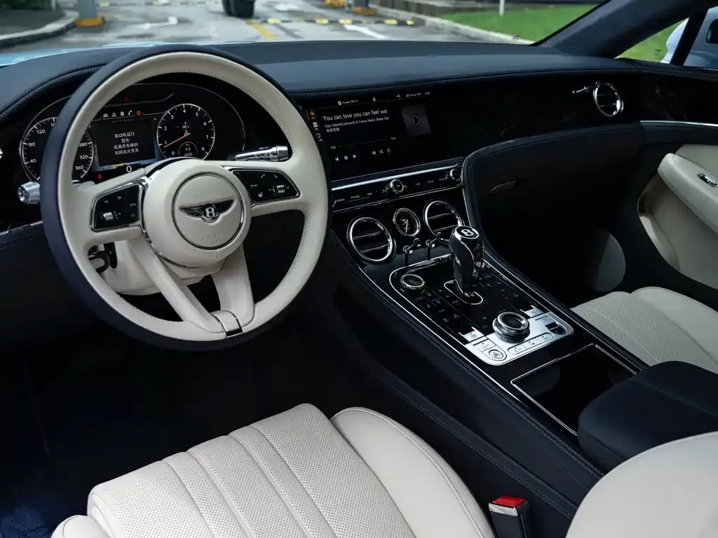 Bentley Continental — фото 6