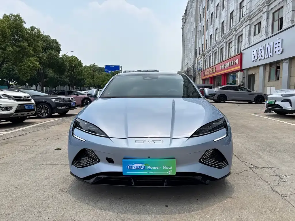 BYD Seal — фото 6