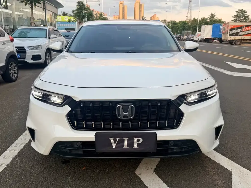 Honda Inspire — фото 5