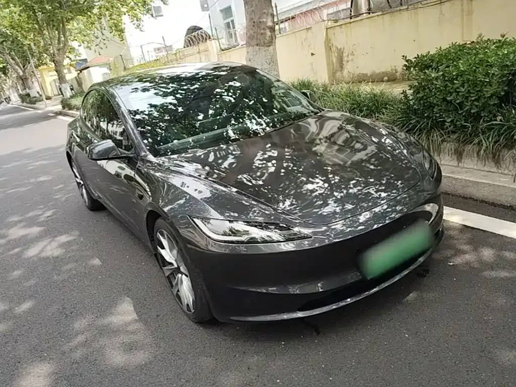 Tesla Model 3 — фото 6