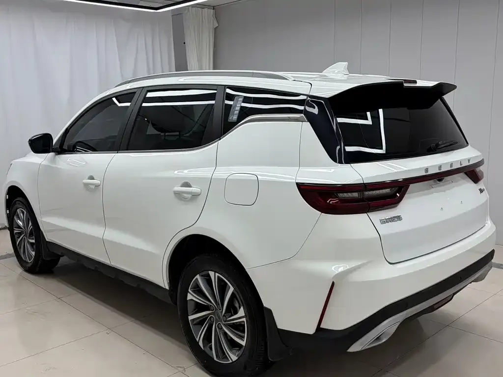 Geely Vision X6 — фото 8