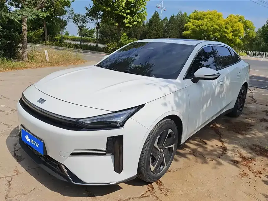 Geely Galaxy L6