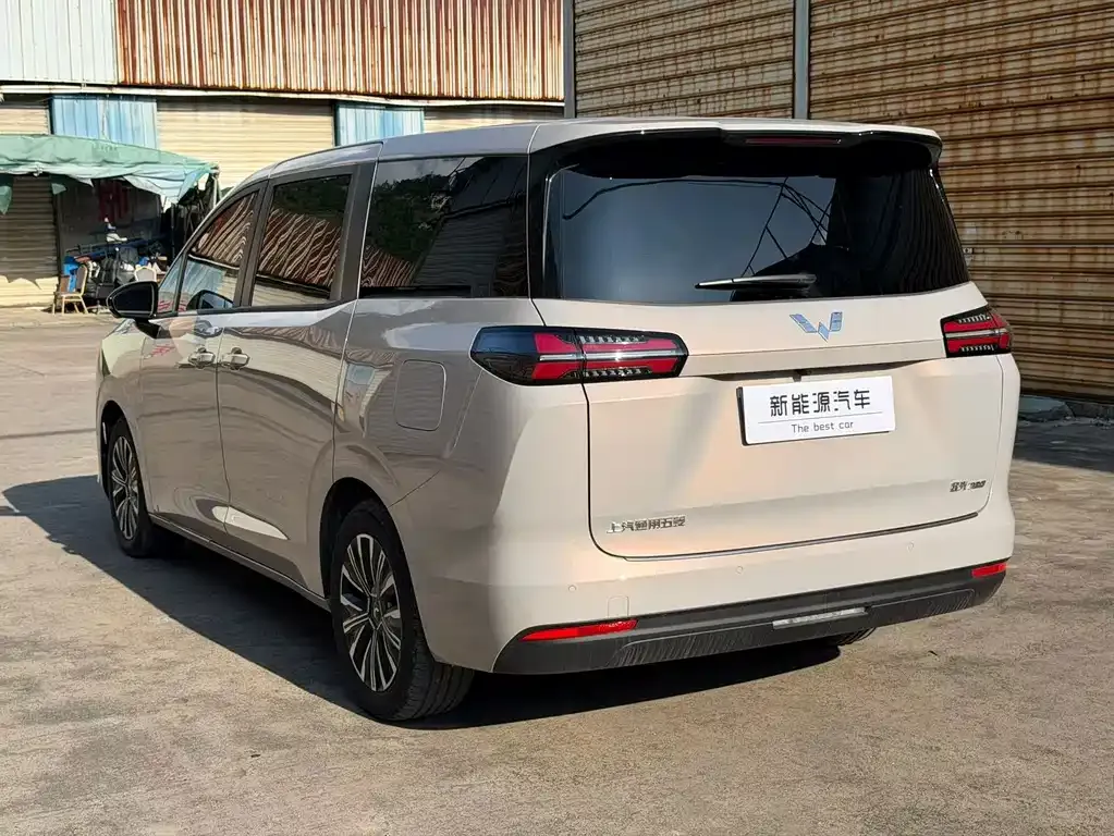Wuling Starlight 730 New Energy — фото 3
