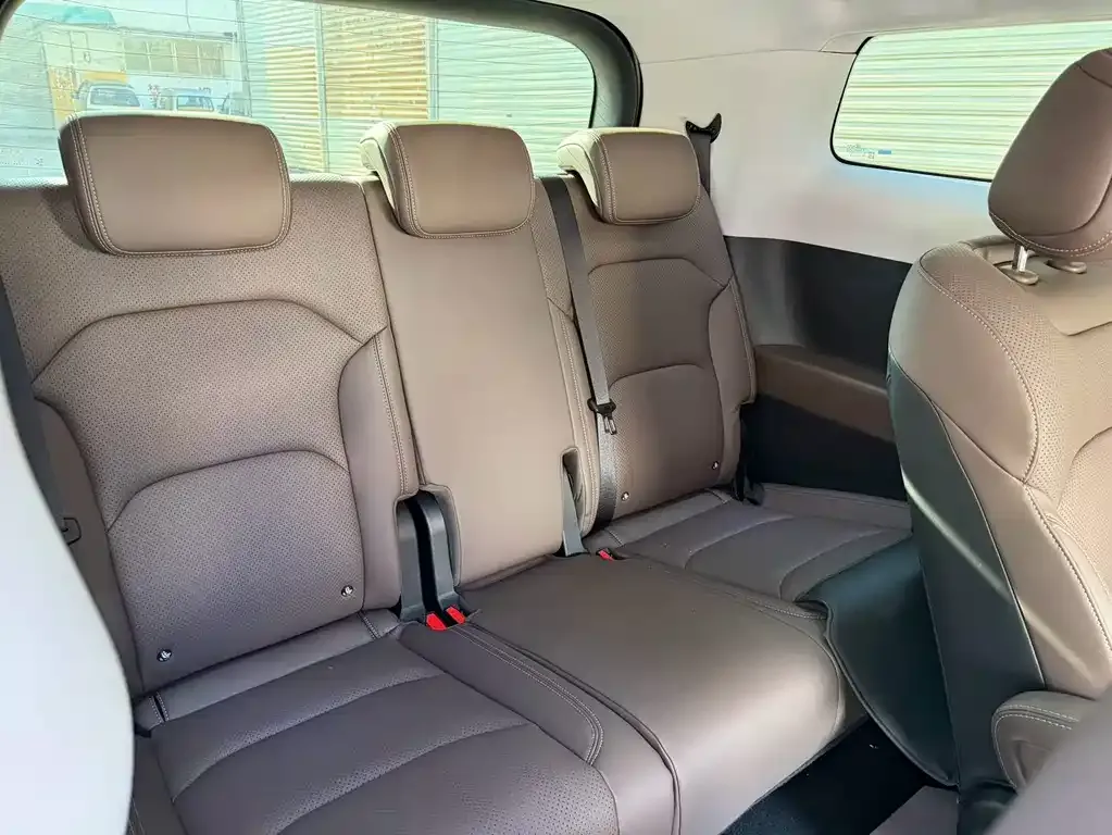 Wuling Starlight 730 New Energy — фото 8