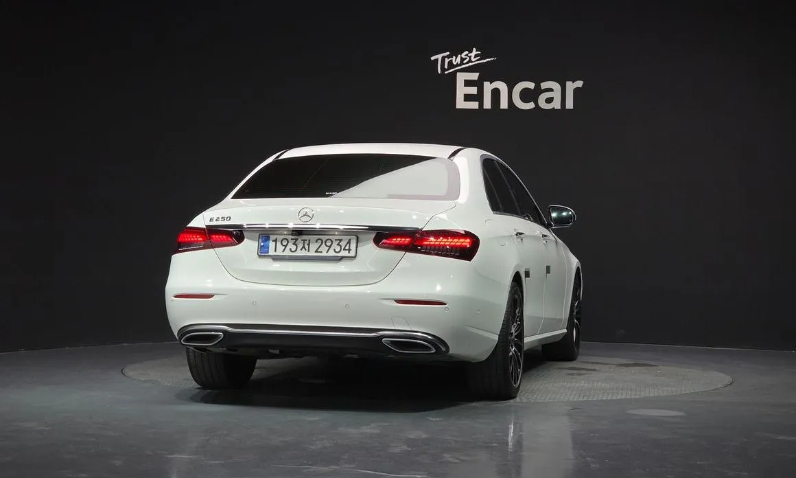 Mercedes-Benz E-Class 2021 из KR, фото 5
