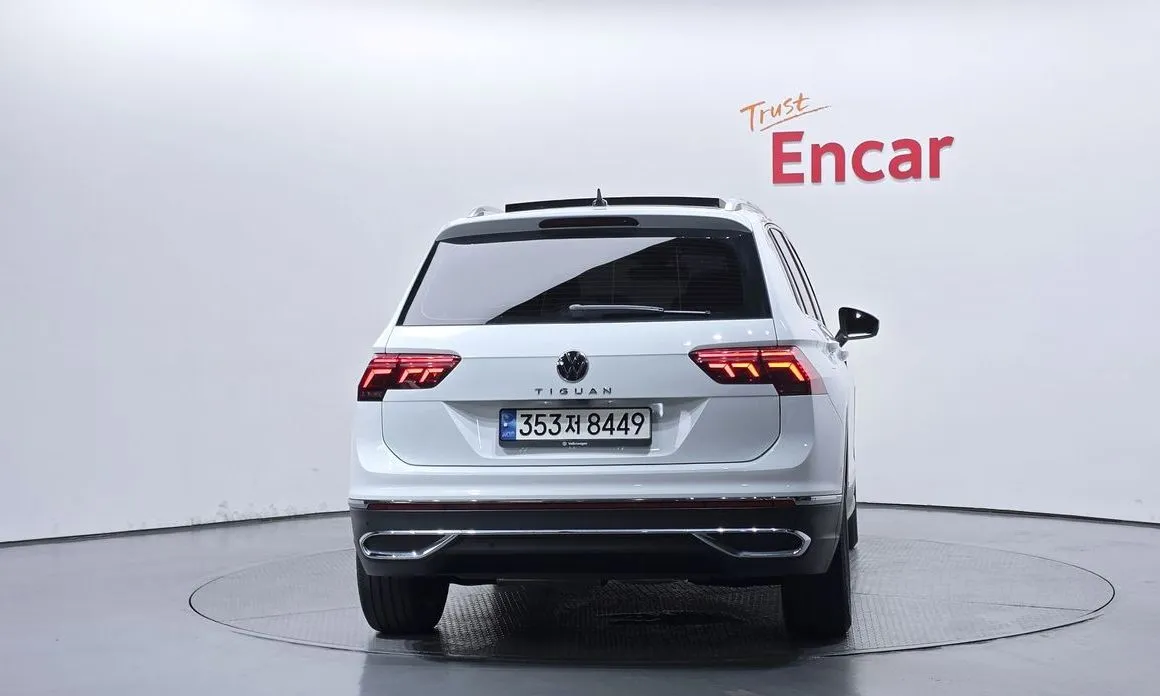 Volkswagen Tiguan — фото 4