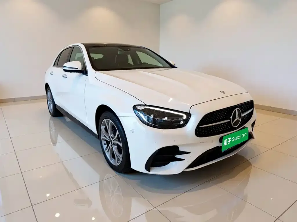 Mercedes-Benz E-Class — фото 10