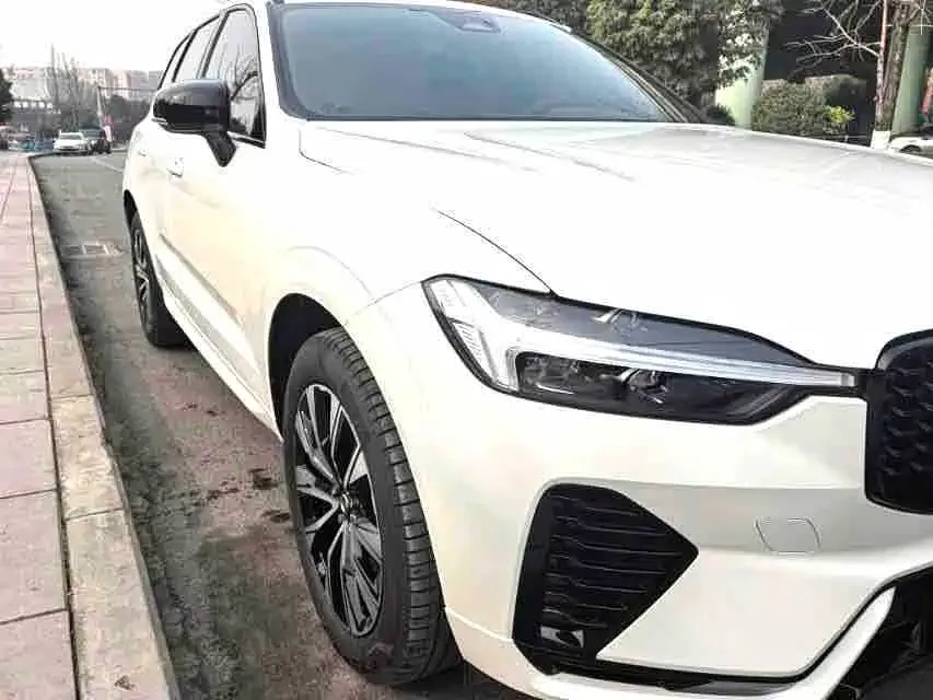 Volvo XC60 2024 из CN, фото 4