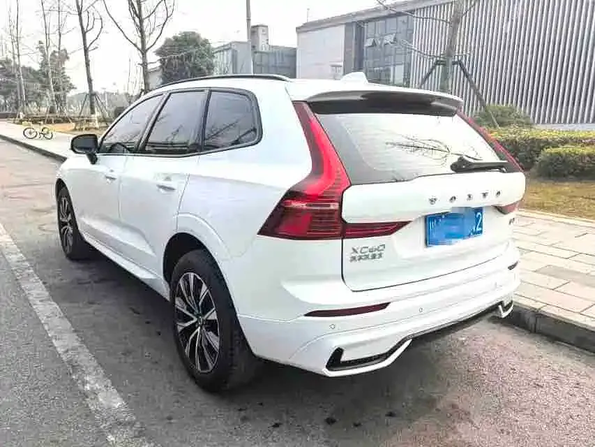 Volvo XC60 2024 из CN, фото 9
