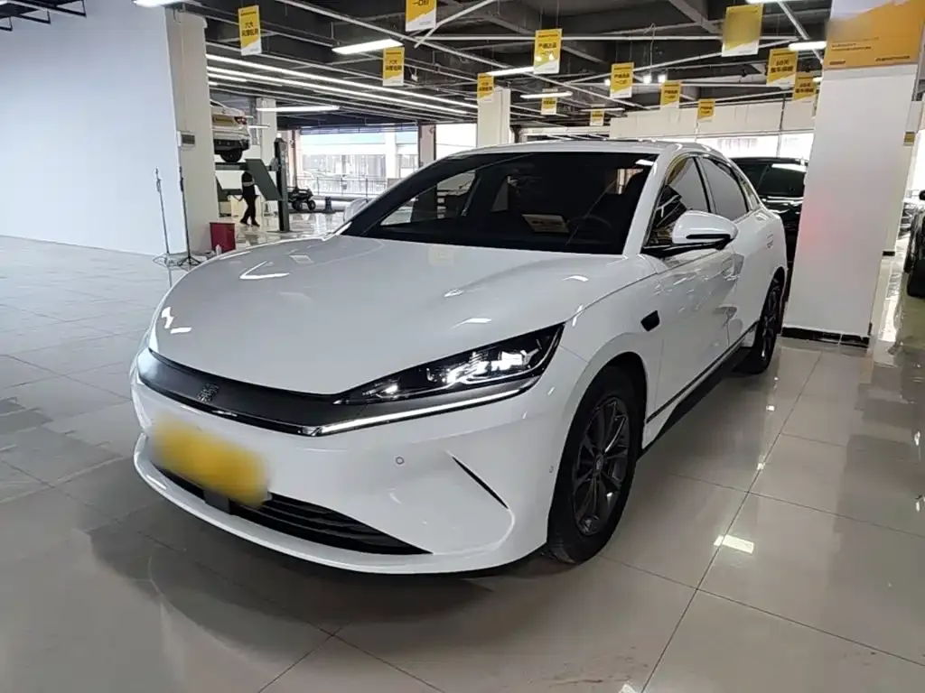 BYD Qin L — фото 7