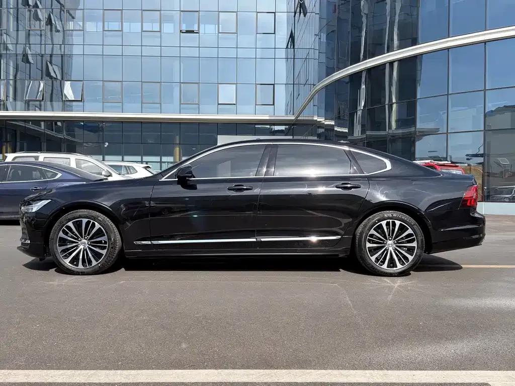 Volvo S90 — фото 4