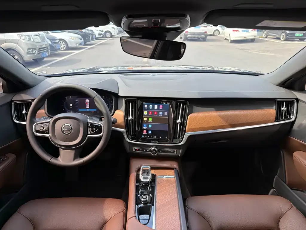 Volvo S90 — фото 2