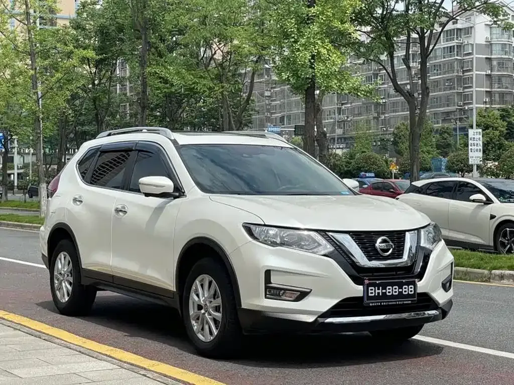 Nissan X-Trail — фото 8