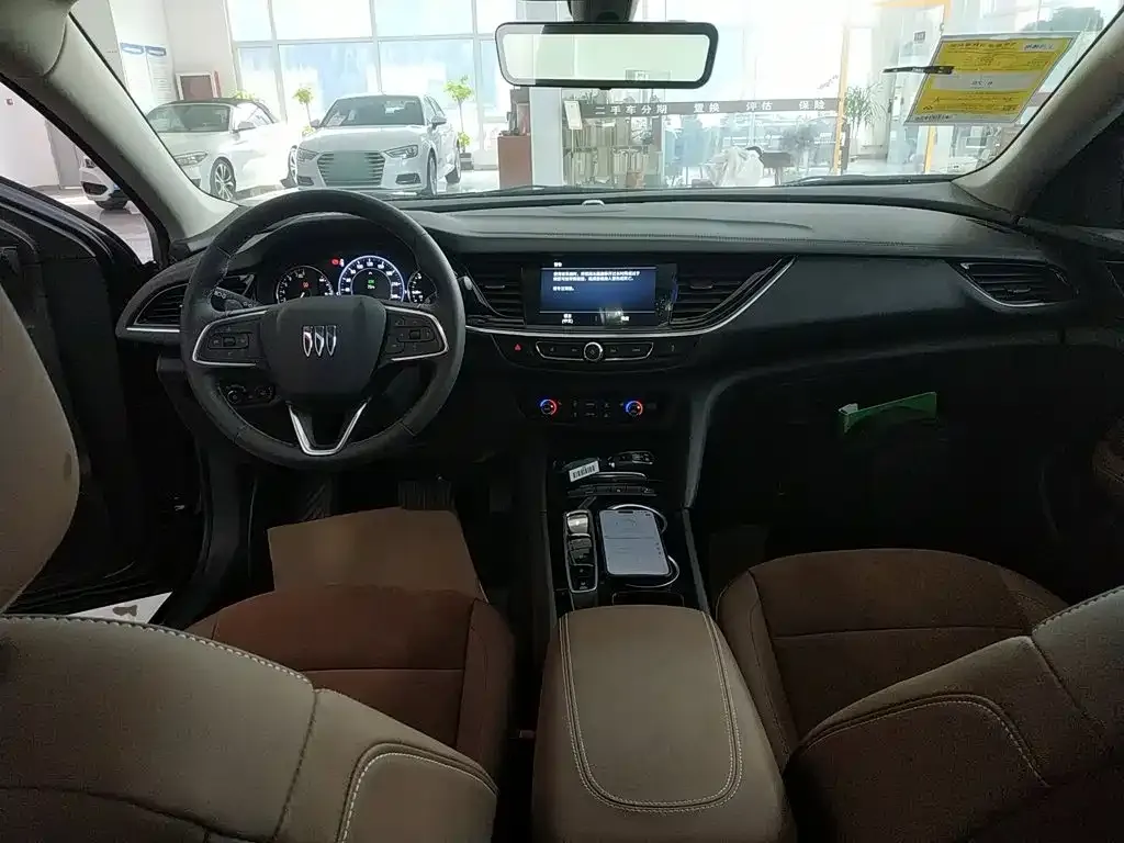 Buick Regal — фото 10