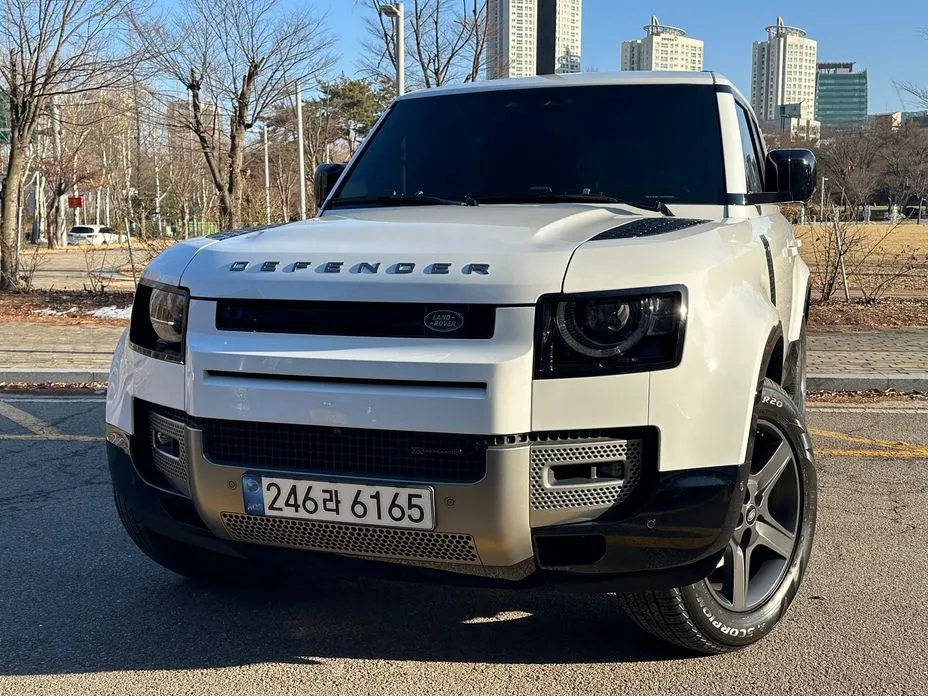 Land Rover Defender