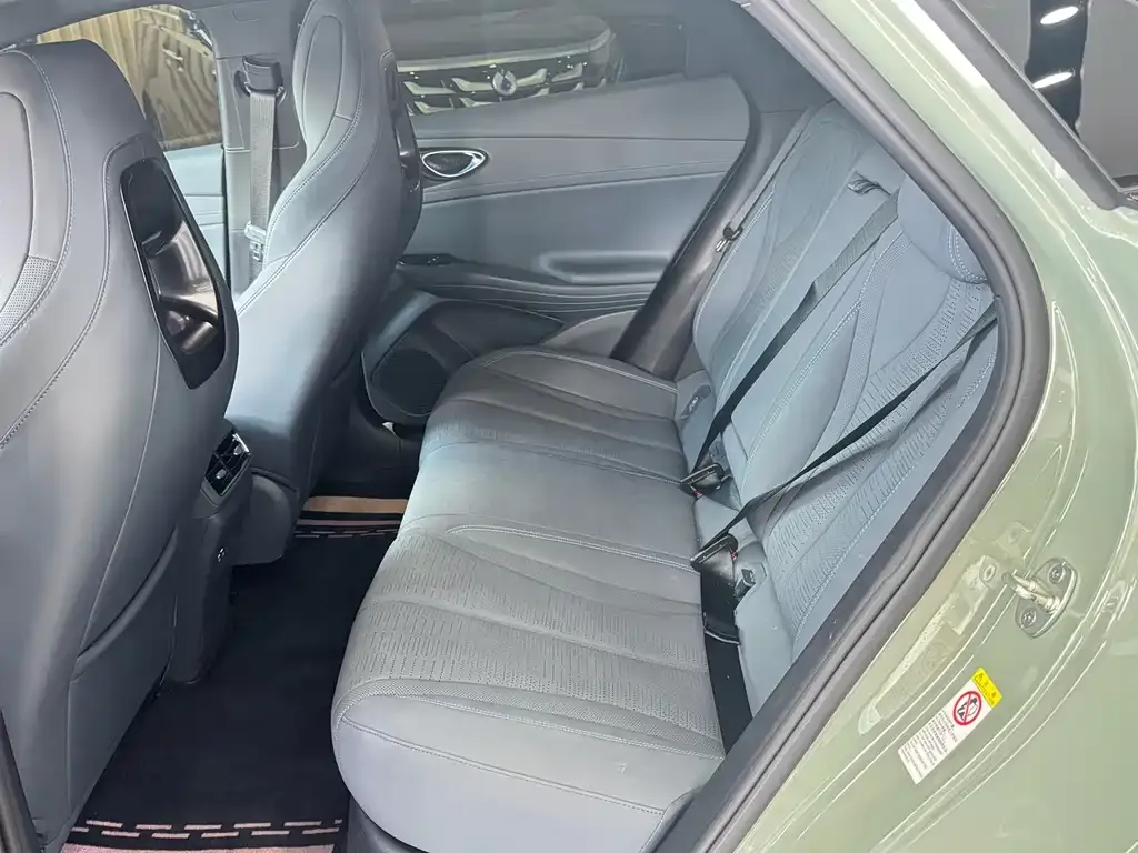 BYD Seal 06GT — фото 8