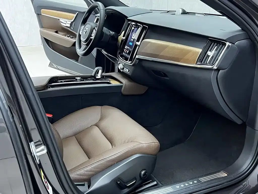 Volvo S90 — фото 9