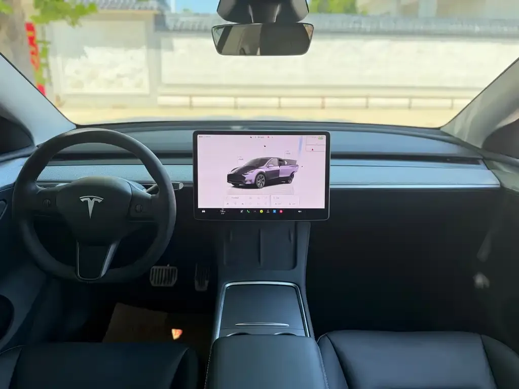 Tesla Model Y — фото 5