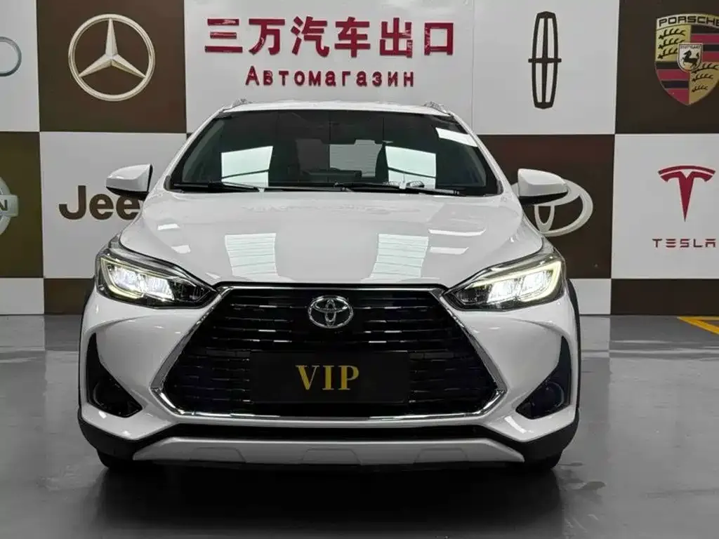 Toyota Yaris L — фото 4