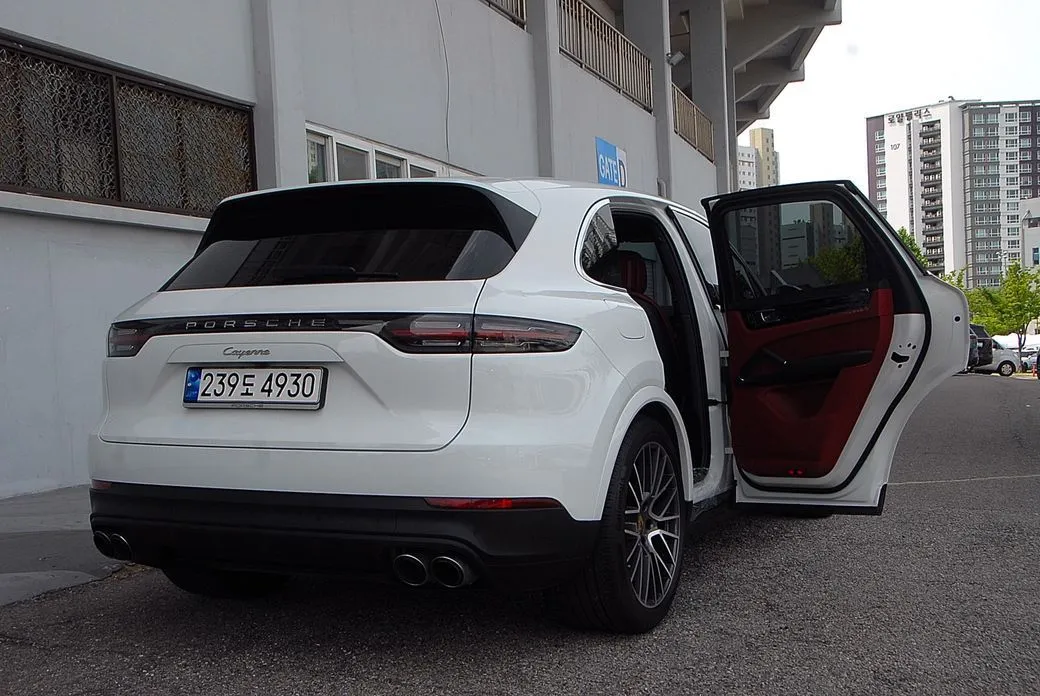 Porsche Cayenne 2023 из KR, фото 7