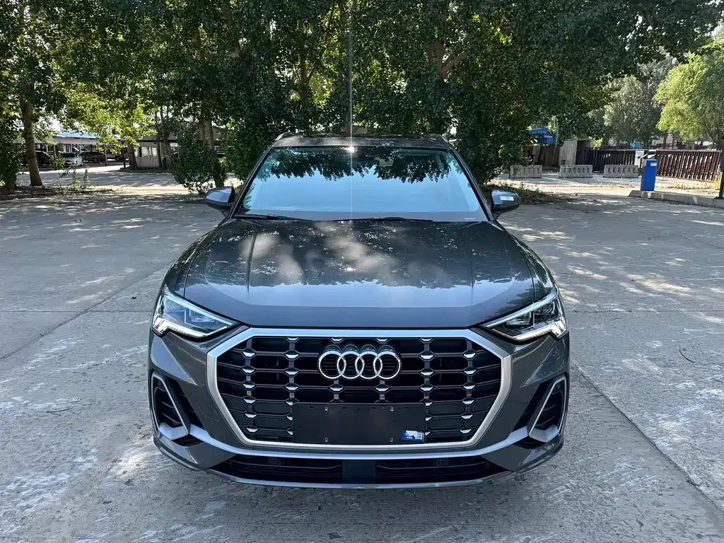 Audi Q3 — фото 10
