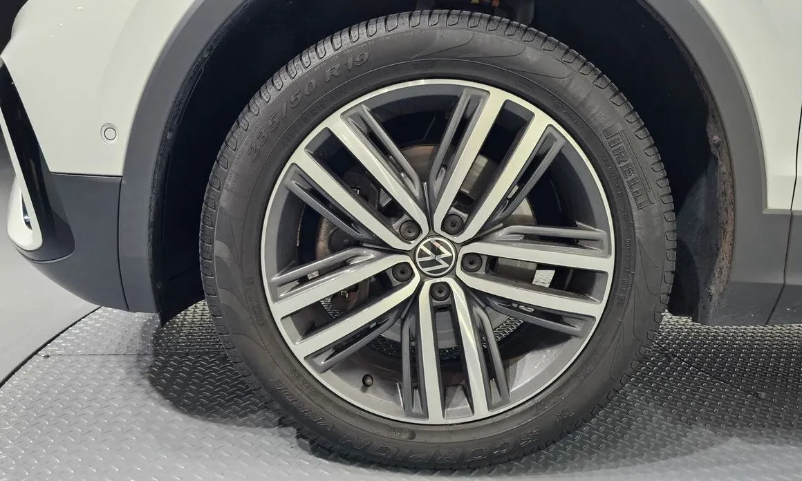 Volkswagen Tiguan — фото 2