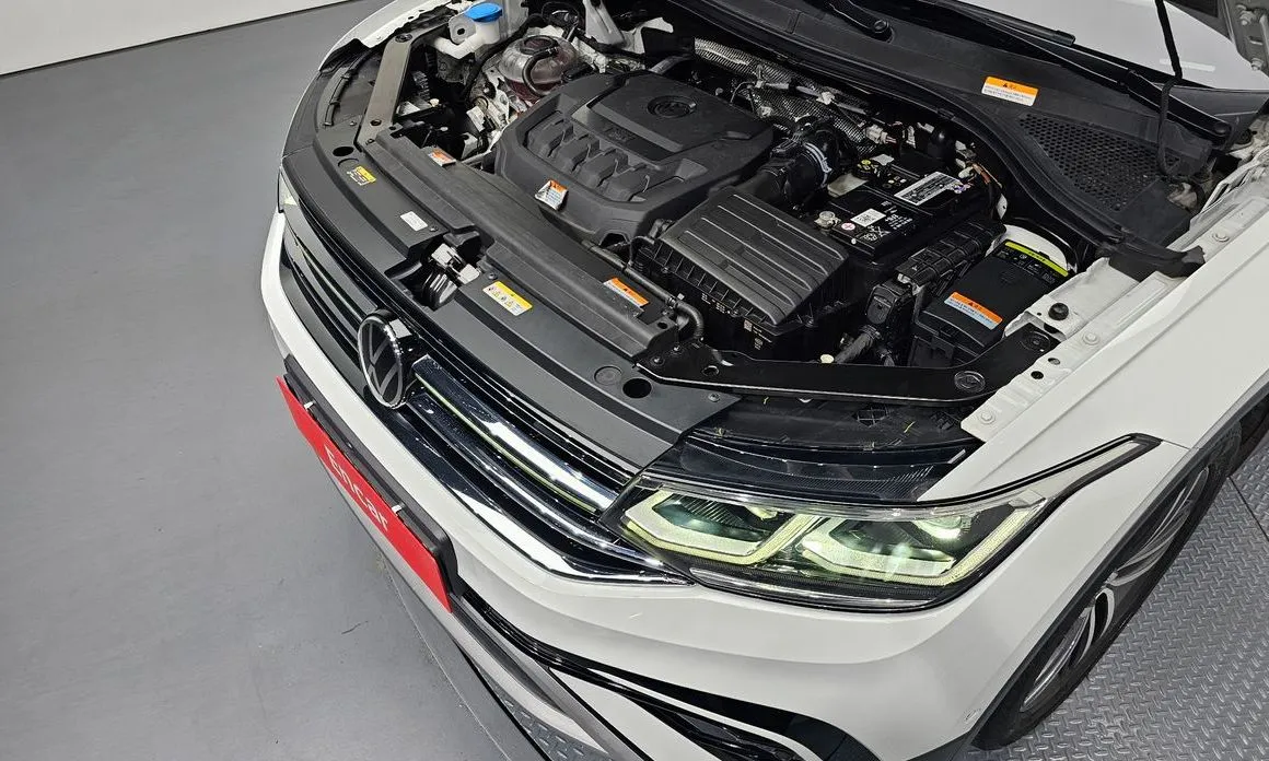 Volkswagen Tiguan — фото 10