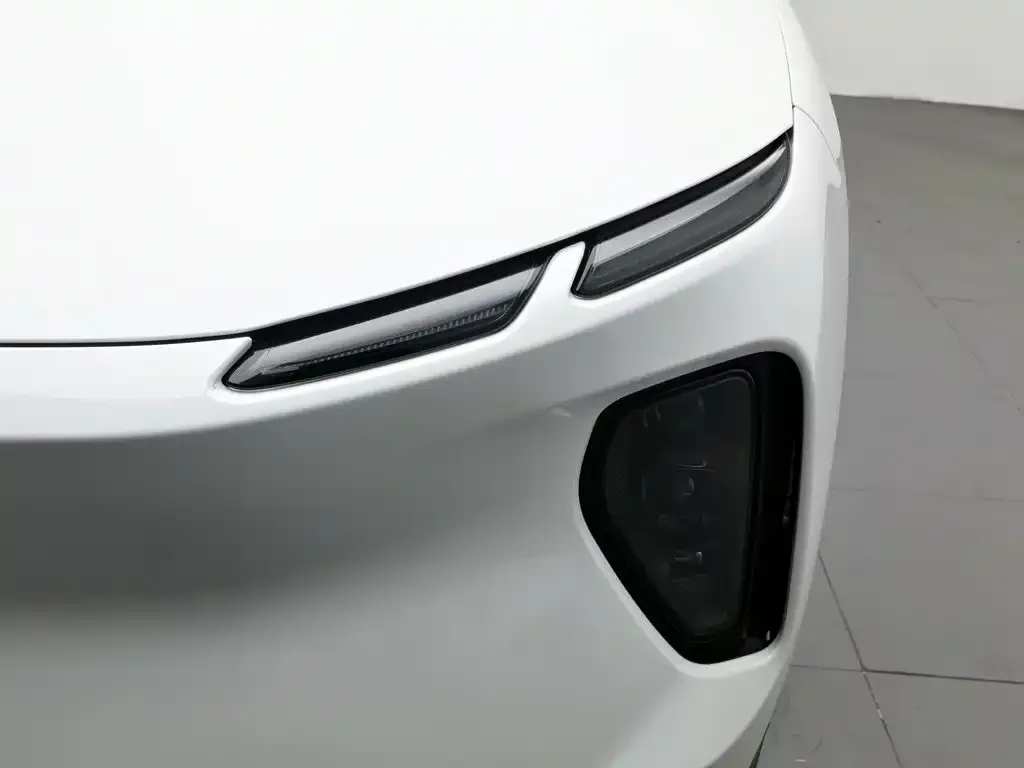 NIO EC6 — фото 6