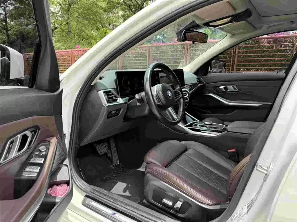 BMW 3 Series 2022 из CN, фото 4
