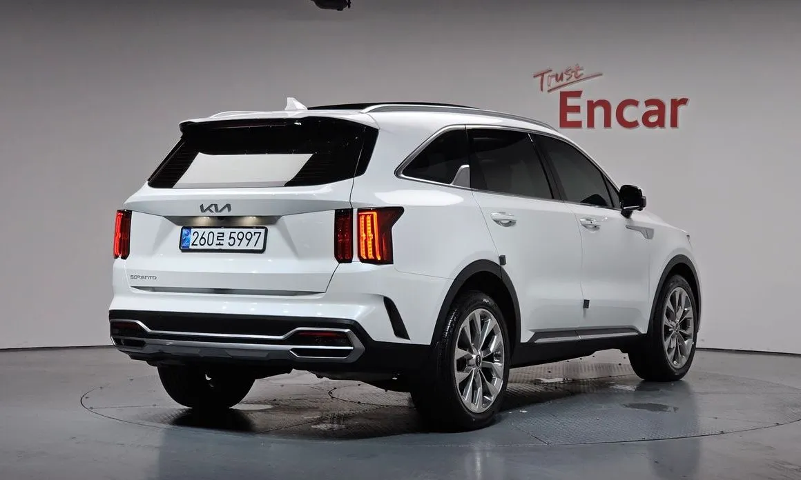 Kia Sorento — фото 7