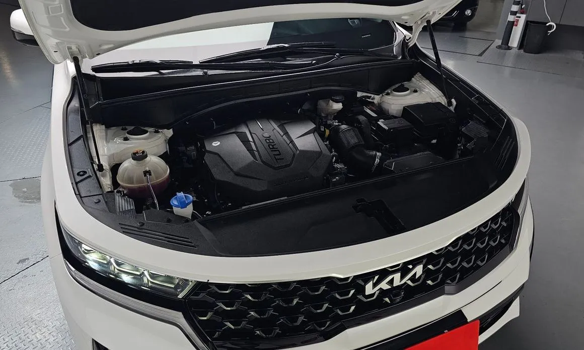 Kia Sorento — фото 10
