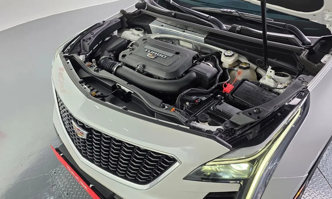 Cadillac XT4 2023 из KR, фото 10