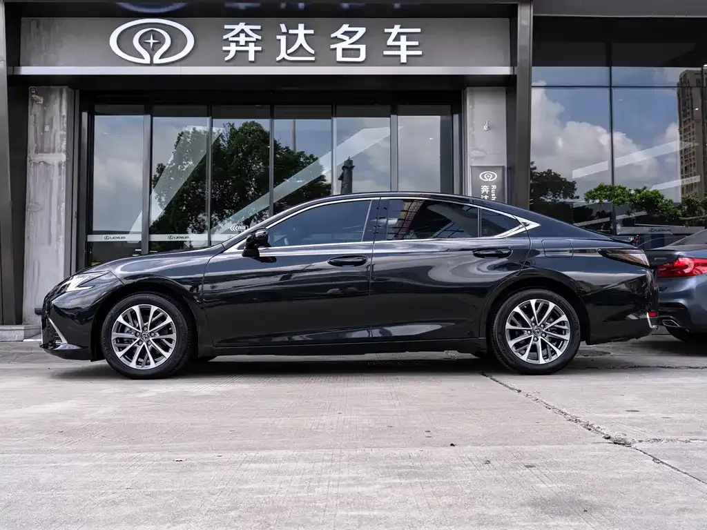 Lexus ES — фото 2