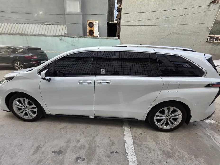 Toyota Sienna 2023 из KR, фото 7