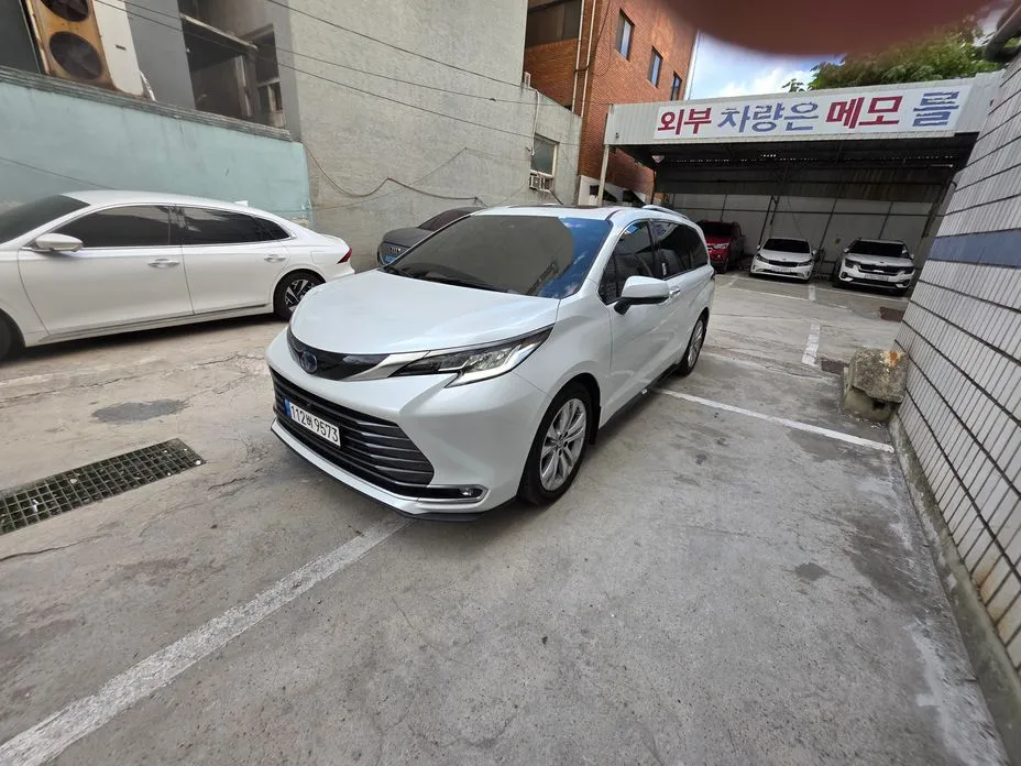 Toyota Sienna 2023 из KR, фото 8