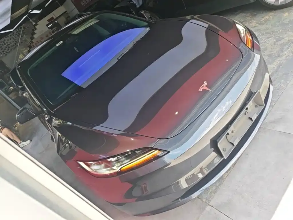 Tesla Model 3 — фото 5