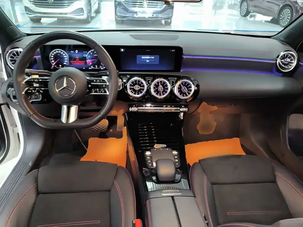 Mercedes-Benz A-Class — фото 10