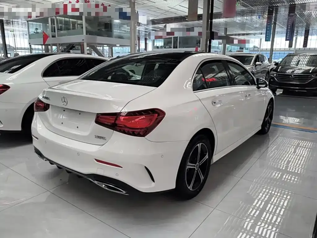 Mercedes-Benz A-Class — фото 9